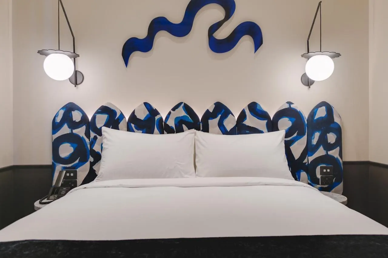 Naumi Studio Wellington Hotel