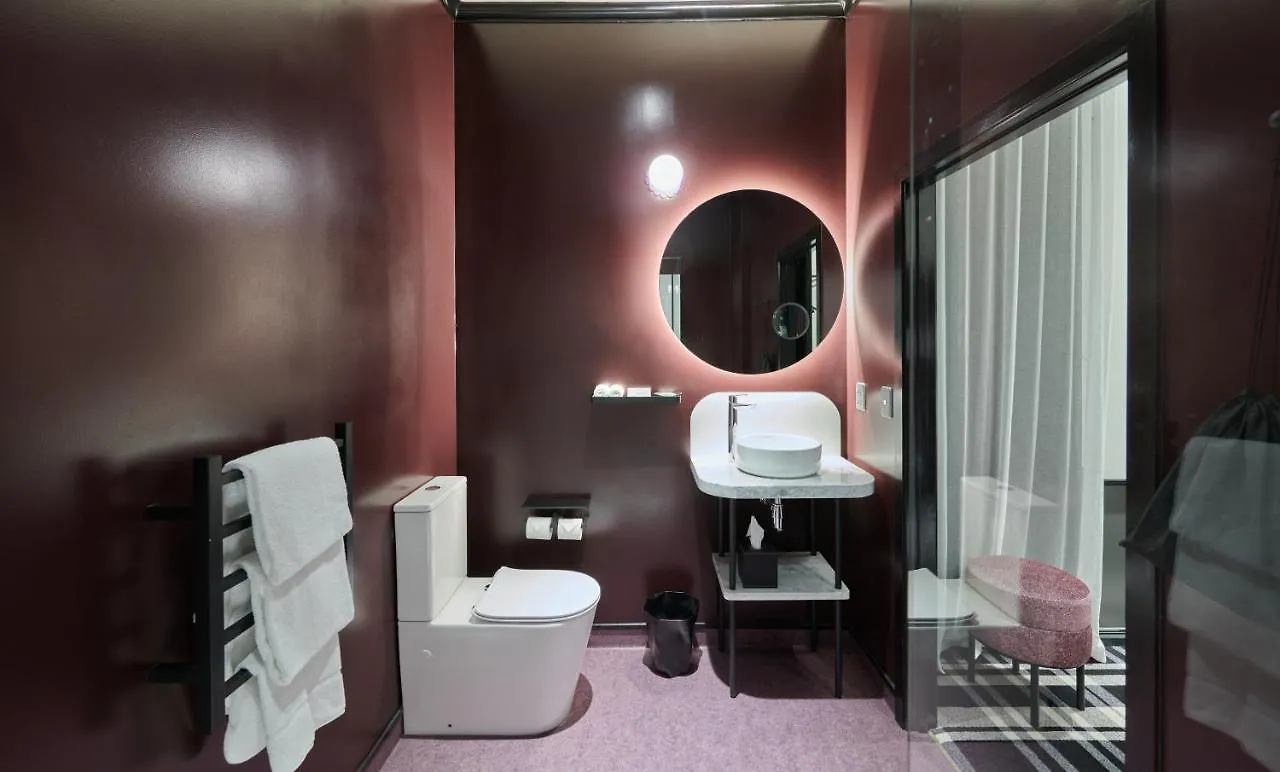 Naumi Studio Wellington Hotel